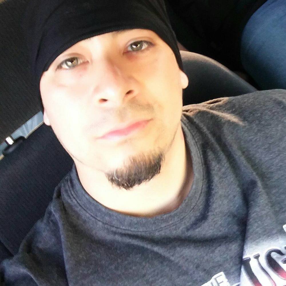 Meet your Posher, Andres